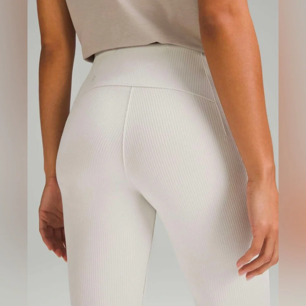NWOT Lululemon Ribbed Softstreme Zip-Leg High-Rise Cropped Pants 25" /co… - Picture 3 of 11